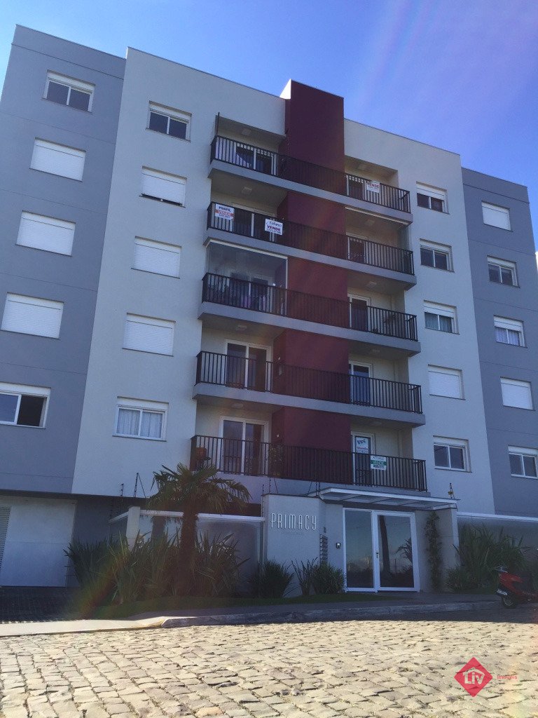 Apartamentos - 3 Dorm.<br />Floresta<br />Caxias do Sul<br /><br />Apartamento com 3 dormitórios sendo 1 suíte, sala de estar e jantar, cozinha, área de serviço, churrasqueira, 2 sacadas, 1 banheiro social, piso laminado e porcelanato,massa corrida, água quente, hidrômetros individuais, espera para split, gás central, esquadrias em PVC, gelosias, 2 vagas de garagem.