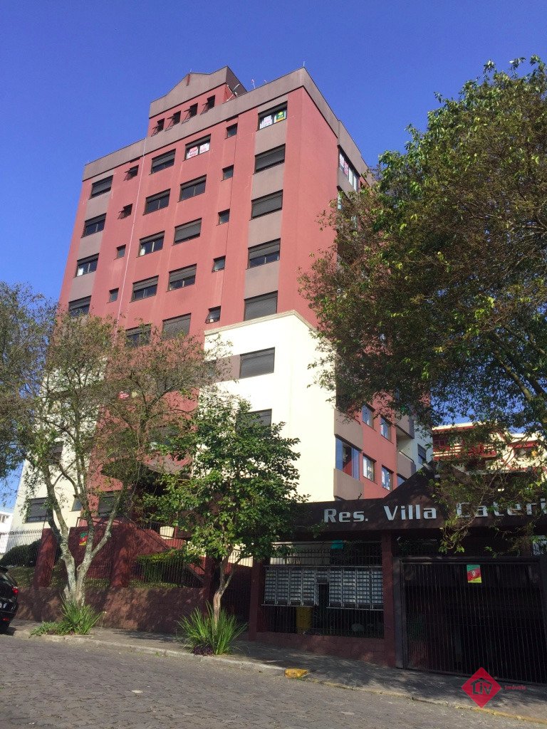 http://imoveisliv.com.br/vista.imobi/fotos/1331/i9V43560n6784V_133157be0a26df443.jpg