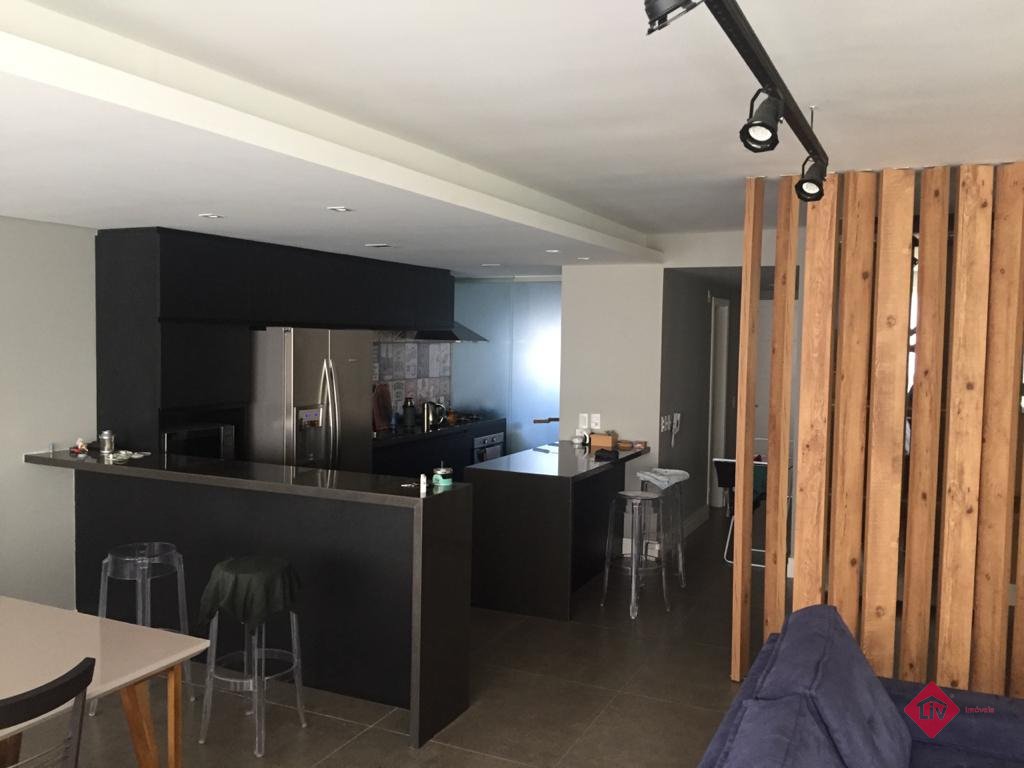 http://imoveisliv.com.br/vista.imobi/fotos/2530/iAOq2B_25305ef9fb9408ed7.jpg
