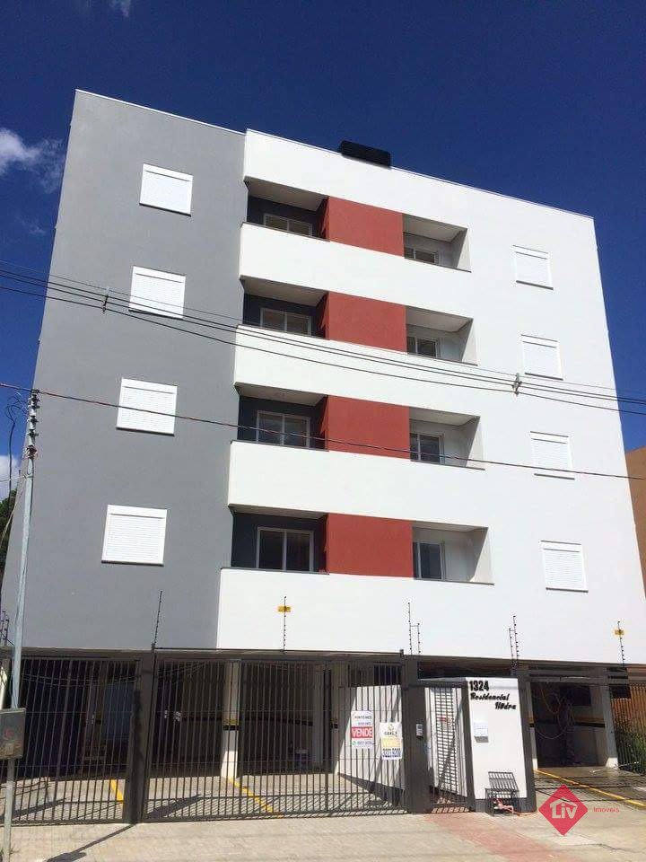 Apartamentos - 2 Dorm.<br />Linha São Luiz<br />Caxias Do Sul<br /><br />Apartamento No São Luiz Com 2 Dormitórios, Sala De Estar/Jantar Com Sacada E Churrasqueira, Cozinha/Área De Serviço, Banheiro Social, Esquadrias Em Alumínio, Gás Central, Espera Para Água Quente, Rebaixo Em Gesso, Iluminação Do Condomínio Controlada Por Sensores De Presença, Interfone, Portões Motorizados E Garagem.
