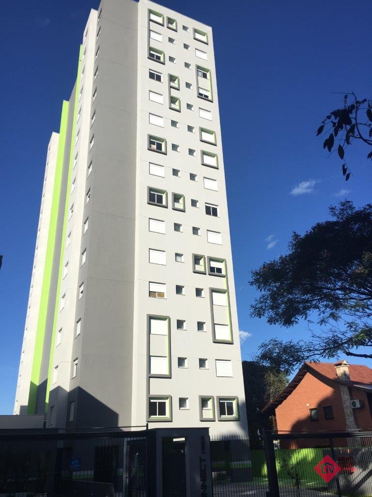Apartamentos - 1 Dorm.<br />Petrópolis<br />Caxias Do Sul<br /><br />Excelente Loft de 1 dormitório, 1 banheiro social, sala de estar, jantar, área de serviço e cozinha integrados, água quente, alarme, espera para split, gás central, rebaixe em gesso, hidrômetros individuais, piso cerâmica e laminado, interfone, aproveitamento da água, esquadrias em alumínio, 1 vaga de garagem.