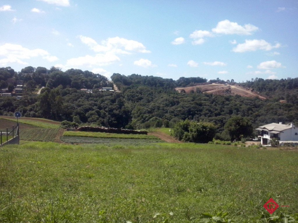 Terrenos<br />Ana Rech<br />Caxias Do Sul<br /><br />Ótima área em frente a Neobus, ideal para empresas.